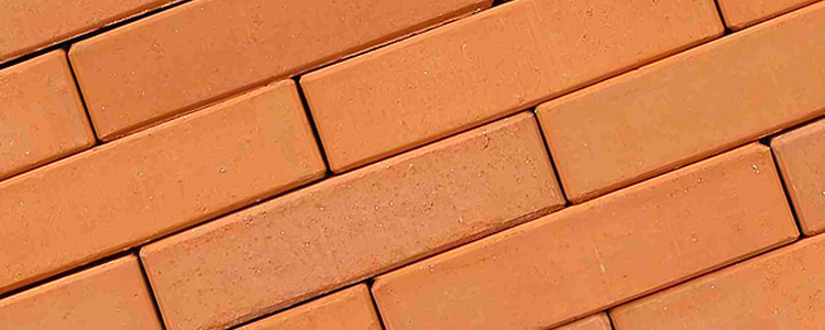 Fábrica de ladrillos en Polonia cerámica en bruto frente a ladrillos de fachada quemadores de carbón